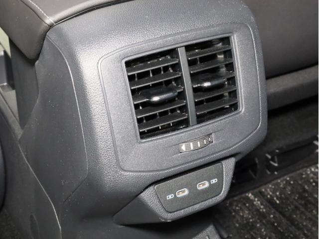 Ｔ－ロック ＴＤＩ　Ｒライン　禁煙　専用エクステリア　専用１９インチＡＷ　アダプティブシャシーコントロールＤＣＣ　専用ハーフレザースポーツシート　専用ステアリングホイール　ステンレスペダル　プログレッシブステアリング（59枚目）