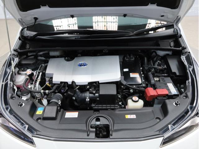 プリウス ＳセーフティプラスＩＩ　禁煙車　レーダークルーズコントロール　レーントレーシングアシスト　純正ナビＴＶ　Ｂｌｕｅｔｏｏｔｈ接続　バックカメラ　デジタルルームミラー　ブラインドスポット　ＬＥＤヘッドライト　オートハイビーム（18枚目）
