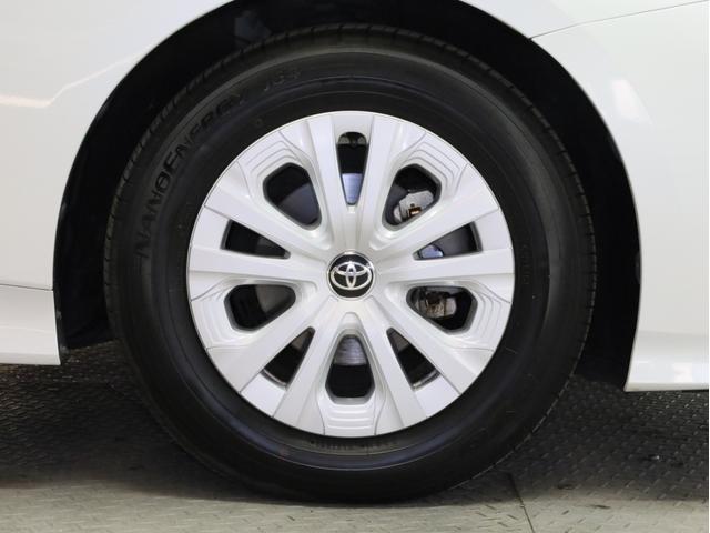 プリウス ＳセーフティプラスＩＩ　禁煙車　レーダークルーズコントロール　レーントレーシングアシスト　純正ナビＴＶ　Ｂｌｕｅｔｏｏｔｈ接続　バックカメラ　デジタルルームミラー　ブラインドスポット　ＬＥＤヘッドライト　オートハイビーム（23枚目）