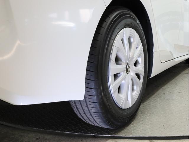 プリウス ＳセーフティプラスＩＩ　禁煙車　レーダークルーズコントロール　レーントレーシングアシスト　純正ナビＴＶ　Ｂｌｕｅｔｏｏｔｈ接続　バックカメラ　デジタルルームミラー　ブラインドスポット　ＬＥＤヘッドライト　オートハイビーム（30枚目）