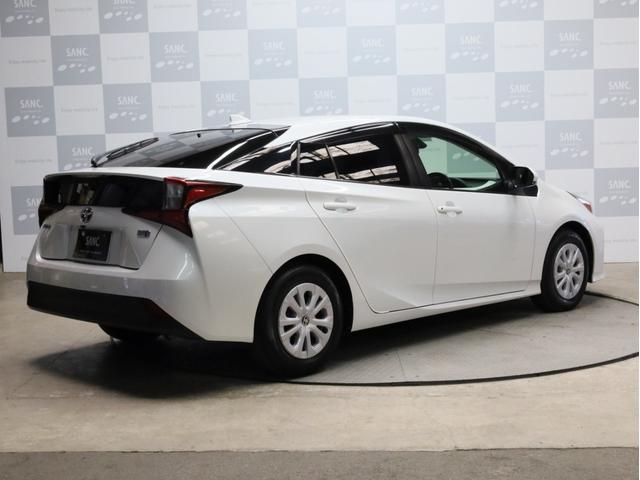 プリウス ＳセーフティプラスＩＩ　禁煙車　レーダークルーズコントロール　レーントレーシングアシスト　純正ナビＴＶ　Ｂｌｕｅｔｏｏｔｈ接続　バックカメラ　デジタルルームミラー　ブラインドスポット　ＬＥＤヘッドライト　オートハイビーム（37枚目）