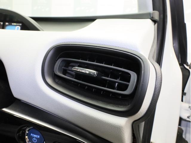 プリウス ＳセーフティプラスＩＩ　禁煙車　レーダークルーズコントロール　レーントレーシングアシスト　純正ナビＴＶ　Ｂｌｕｅｔｏｏｔｈ接続　バックカメラ　デジタルルームミラー　ブラインドスポット　ＬＥＤヘッドライト　オートハイビーム（46枚目）