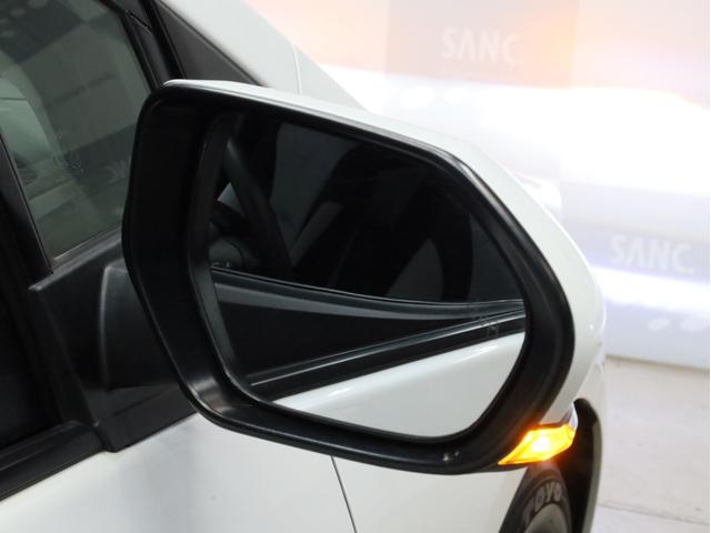プリウス ＳセーフティプラスＩＩ　禁煙車　レーダークルーズコントロール　レーントレーシングアシスト　純正ナビＴＶ　Ｂｌｕｅｔｏｏｔｈ接続　バックカメラ　デジタルルームミラー　ブラインドスポット　ＬＥＤヘッドライト　オートハイビーム（79枚目）