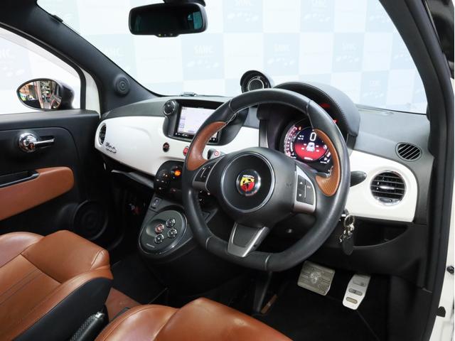 アバルト595 ツーリズモ 禁煙1オーナー 茶革シート レコードモンツァマフラー カロッツェリア製2DINナビ フルセグTV DVD再生 バックカメラ リアコーナーセンサー 17インチアルミホイール バイキセノンヘッドライト(13枚目)