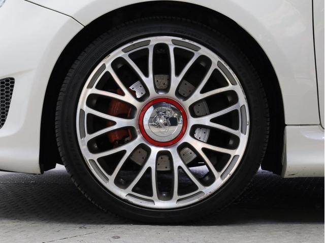 アバルト595 ツーリズモ 禁煙1オーナー 茶革シート レコードモンツァマフラー カロッツェリア製2DINナビ フルセグTV DVD再生 バックカメラ リアコーナーセンサー 17インチアルミホイール バイキセノンヘッドライト(21枚目)