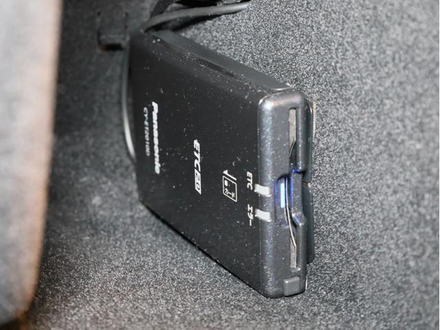 3008 ブルーHDi クリーンエディション 禁煙 アクティブクルーズコントロール 衝突被害軽減ブレーキ カープレイ対応 レーンキープアシスト ブラインドスポットアシスト LEDヘッドライト ハイビームアシスト バックカメラ サイドカメラ ETC(20枚目)