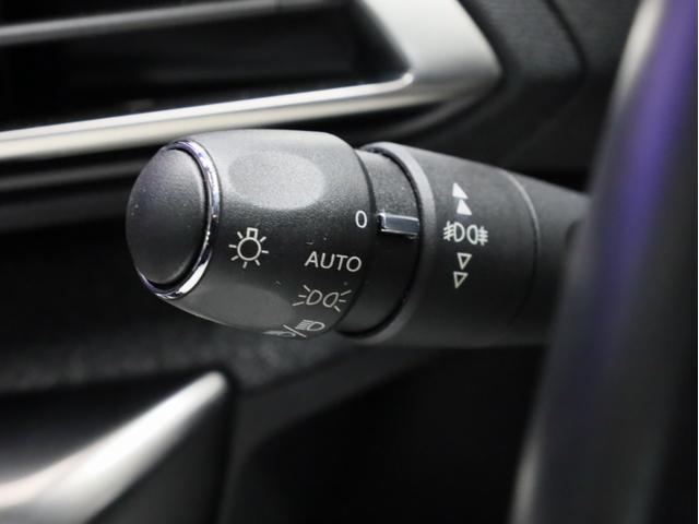 3008 ブルーHDi クリーンエディション 禁煙 アクティブクルーズコントロール 衝突被害軽減ブレーキ カープレイ対応 レーンキープアシスト ブラインドスポットアシスト LEDヘッドライト ハイビームアシスト バックカメラ サイドカメラ ETC(42枚目)