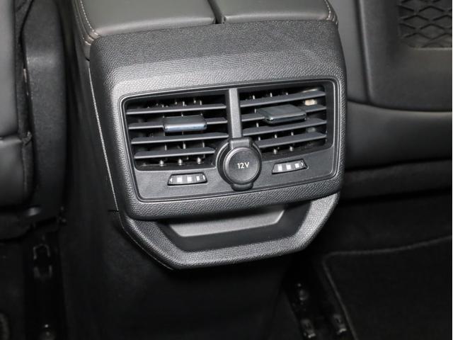 3008 ブルーHDi クリーンエディション 禁煙 アクティブクルーズコントロール 衝突被害軽減ブレーキ カープレイ対応 レーンキープアシスト ブラインドスポットアシスト LEDヘッドライト ハイビームアシスト バックカメラ サイドカメラ ETC(56枚目)