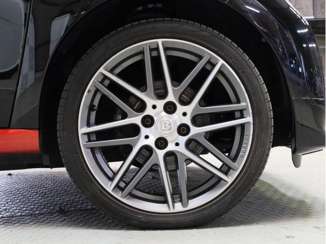 スマートフォーフォー BRABUS エクスクルーシブ 禁煙車 黒革シート シートヒーター ガラスルーフ USB入力端子 Bluetooth接続 ブラバスコンプリート レザーダッシュボード 専用エンジン 専用マフラー 専用AT 専用サスペンション ETC(22枚目)