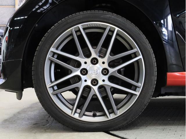 スマートフォーフォー BRABUS エクスクルーシブ 禁煙車 黒革シート シートヒーター ガラスルーフ USB入力端子 Bluetooth接続 ブラバスコンプリート レザーダッシュボード 専用エンジン 専用マフラー 専用AT 専用サスペンション ETC(23枚目)