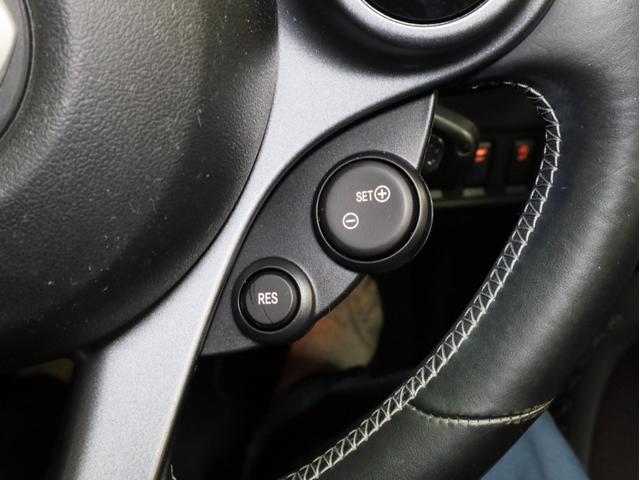 スマートフォーフォー BRABUS エクスクルーシブ 禁煙車 黒革シート シートヒーター ガラスルーフ USB入力端子 Bluetooth接続 ブラバスコンプリート レザーダッシュボード 専用エンジン 専用マフラー 専用AT 専用サスペンション ETC(41枚目)