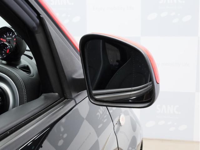 スマートフォーフォー BRABUS エクスクルーシブ 禁煙車 黒革シート シートヒーター ガラスルーフ USB入力端子 Bluetooth接続 ブラバスコンプリート レザーダッシュボード 専用エンジン 専用マフラー 専用AT 専用サスペンション ETC(77枚目)