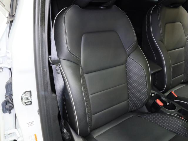 キャプチャー インテンス テックパック 禁煙 黒革シート 純正ナビ フルセグTV 全周囲カメラ LEDヘッドライト アダプティブクルーズコントロール レーンセンタリングアシスト ブラインドスポット 衝突被害軽減ブレーキ(10枚目)