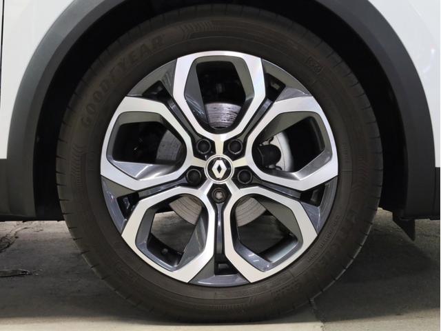 キャプチャー インテンス テックパック 禁煙 黒革シート 純正ナビ フルセグTV 全周囲カメラ LEDヘッドライト アダプティブクルーズコントロール レーンセンタリングアシスト ブラインドスポット 衝突被害軽減ブレーキ(25枚目)