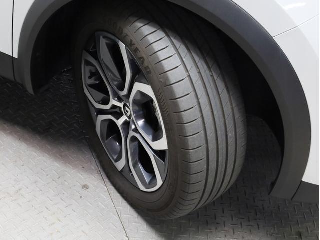 キャプチャー インテンス テックパック 禁煙 黒革シート 純正ナビ フルセグTV 全周囲カメラ LEDヘッドライト アダプティブクルーズコントロール レーンセンタリングアシスト ブラインドスポット 衝突被害軽減ブレーキ(29枚目)