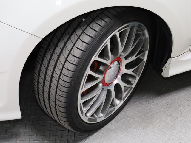 アバルト５９５ ツーリズモ　禁煙　茶革シート　ケンウッド製彩速ナビ　フルセグＴＶ　ＵＳＢ入力端子　Ｂｌｕｅｔｏｏｔｈ　ＤＶＤ再生　フルセグＴＶ　バックカメラ　リアコーナーセンサー　１７インチアルミホイール　バイキセノン（24枚目）