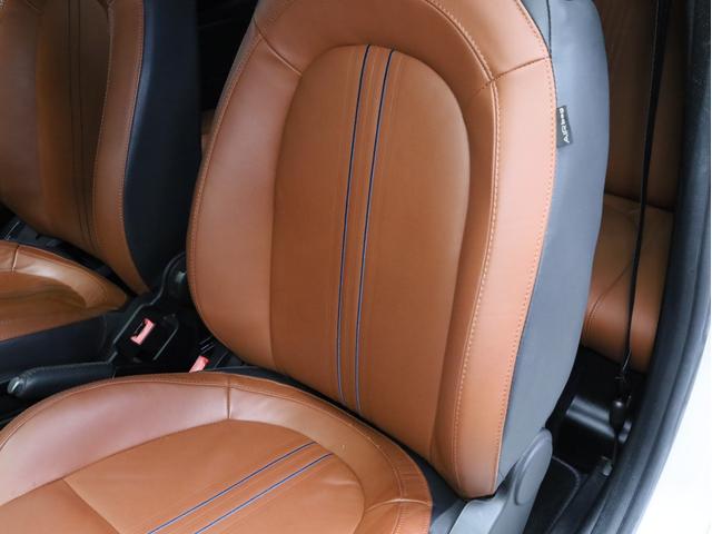 アバルト５９５ ツーリズモ　禁煙　茶革シート　ケンウッド製彩速ナビ　フルセグＴＶ　ＵＳＢ入力端子　Ｂｌｕｅｔｏｏｔｈ　ＤＶＤ再生　フルセグＴＶ　バックカメラ　リアコーナーセンサー　１７インチアルミホイール　バイキセノン（51枚目）