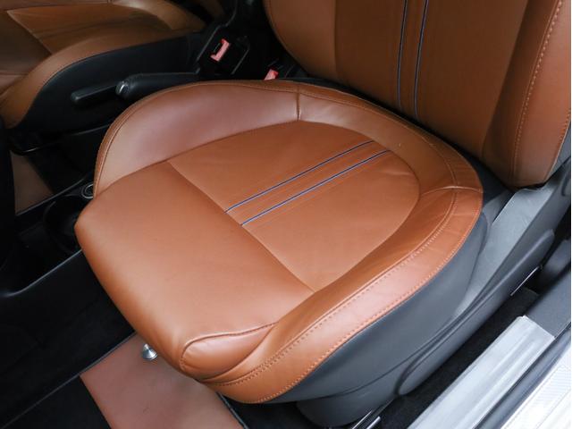 アバルト５９５ ツーリズモ　禁煙　茶革シート　ケンウッド製彩速ナビ　フルセグＴＶ　ＵＳＢ入力端子　Ｂｌｕｅｔｏｏｔｈ　ＤＶＤ再生　フルセグＴＶ　バックカメラ　リアコーナーセンサー　１７インチアルミホイール　バイキセノン（52枚目）