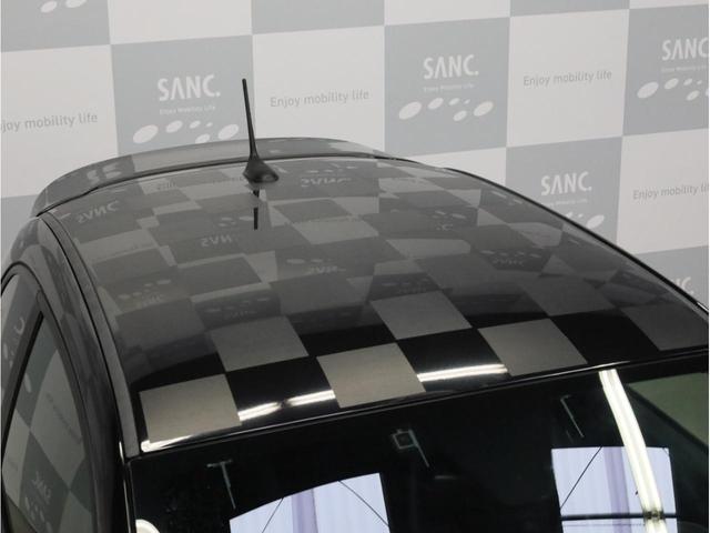 アバルト595 スコルピオーネオーロ 禁煙 5速MT レコードモンツァマフラー 専用17AW チェッカーフラッグルーフ ゴールドピンストライプ 専用シート Beatsオーディオ カロッツェリア製ナビTV DVD再生 バックカメラ(71枚目)