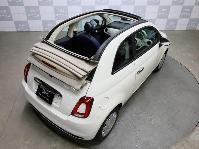 500C 1.2 カルト 禁煙 ベージュキャンバストップ LEDデイライト クルーズコントロールカープレイ対応 バックカメラ USB入力端子 Bluetooth ブルーファブリックシート グローブボックス(3枚目)