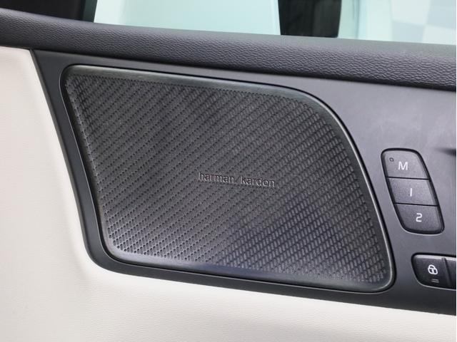 V60 クロスカントリー T5 AWD プロ 禁煙車 白革シート インテリセーフ harman/kardonサウンド 純正ナビフルセグTV 全周囲カメラ 前後コーナーセンサー 前後左右独立調整オートエアコン ハンズフリー電動リアゲート(16枚目)