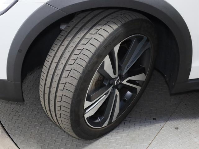 V60 クロスカントリー T5 AWD プロ 禁煙車 白革シート インテリセーフ harman/kardonサウンド 純正ナビフルセグTV 全周囲カメラ 前後コーナーセンサー 前後左右独立調整オートエアコン ハンズフリー電動リアゲート(29枚目)