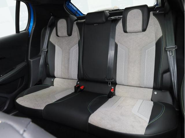 ２０８ ＧＴライン　禁煙１オーナー　純正ナビ　Ａｐｐｌｅ　ＣａｒＰｌａｙ・Ａｎｄｒｏｉｄ　Ａｕｔｏ対応　バックカメラ（12枚目）