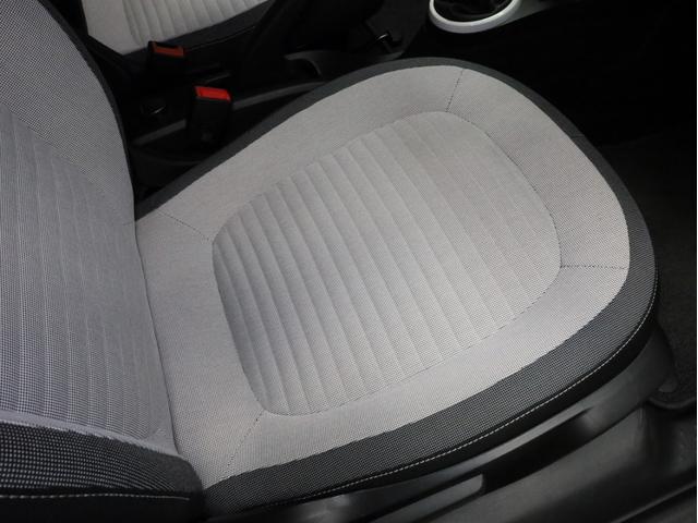 トゥインゴ S 禁煙 5速MT Apple CarPlay・Android Auto対応 LEDデイライト オートエアコン 15インチアルミホイール(10枚目)