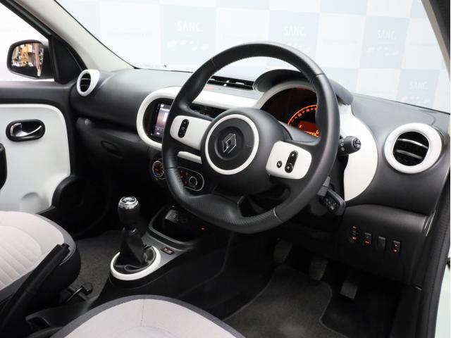 トゥインゴ S 禁煙 5速MT Apple CarPlay・Android Auto対応 LEDデイライト オートエアコン 15インチアルミホイール(13枚目)