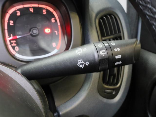 パンダ イージー　禁煙　禁煙ワンオーナー　２トーンシート　シティブレーキコントロール　０．９リッター２気筒インタークーラーツインエアターボエンジン　アイドリングストップ　１５インチＡＷ（41枚目）