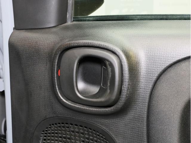 パンダ イージー　禁煙　禁煙ワンオーナー　２トーンシート　シティブレーキコントロール　０．９リッター２気筒インタークーラーツインエアターボエンジン　アイドリングストップ　１５インチＡＷ（61枚目）