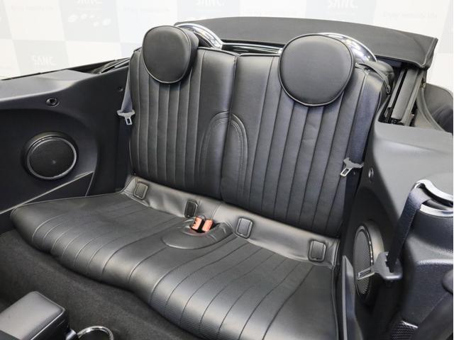 私どもサンクは全国７店舗（東京・兵庫・福岡）にて、新車・中古車及び二輪車等を取り扱う総合輸入車ディーラーです。世界各国の個性的で魅力的なクルマ及びバイクの新車中古車販売や整備を行っております。