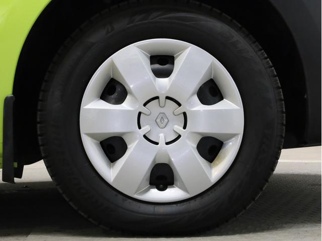 カングー クルール　禁煙　２００台限定特別仕様車　特別ボディカラー　ブラック前後バンパー　電動格納式ブラックドアミラー　ゲトラグ製６段ＥＤＣ　ＵＳＢ端子　Ｂｌｕｅｔｏｏｔｈ　両側スライドドア　リア観音開きドア（20枚目）