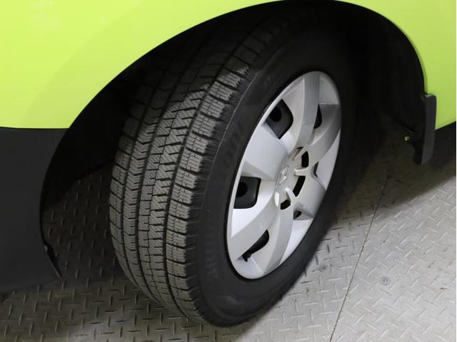 カングー クルール　禁煙　２００台限定特別仕様車　特別ボディカラー　ブラック前後バンパー　電動格納式ブラックドアミラー　ゲトラグ製６段ＥＤＣ　ＵＳＢ端子　Ｂｌｕｅｔｏｏｔｈ　両側スライドドア　リア観音開きドア（21枚目）