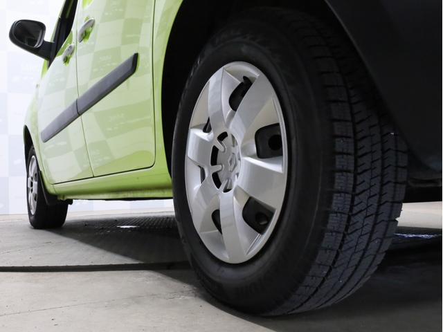 カングー クルール　禁煙　２００台限定特別仕様車　特別ボディカラー　ブラック前後バンパー　電動格納式ブラックドアミラー　ゲトラグ製６段ＥＤＣ　ＵＳＢ端子　Ｂｌｕｅｔｏｏｔｈ　両側スライドドア　リア観音開きドア（23枚目）