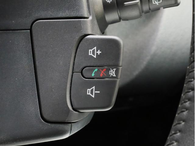 カングー クルール　禁煙　２００台限定特別仕様車　特別ボディカラー　ブラック前後バンパー　電動格納式ブラックドアミラー　ゲトラグ製６段ＥＤＣ　ＵＳＢ端子　Ｂｌｕｅｔｏｏｔｈ　両側スライドドア　リア観音開きドア（38枚目）