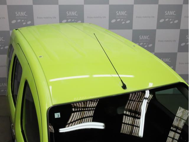 カングー クルール　禁煙　２００台限定特別仕様車　特別ボディカラー　ブラック前後バンパー　電動格納式ブラックドアミラー　ゲトラグ製６段ＥＤＣ　ＵＳＢ端子　Ｂｌｕｅｔｏｏｔｈ　両側スライドドア　リア観音開きドア（69枚目）