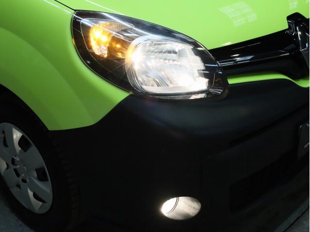 カングー クルール　禁煙　２００台限定特別仕様車　特別ボディカラー　ブラック前後バンパー　電動格納式ブラックドアミラー　ゲトラグ製６段ＥＤＣ　ＵＳＢ端子　Ｂｌｕｅｔｏｏｔｈ　両側スライドドア　リア観音開きドア（75枚目）