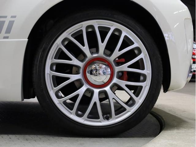 アバルト595C ツーリズモ 禁煙車 赤革シート カロッツェリア製ディスプレイオーディオ カープレイ対応 カンパニョーロモチーフTRUCCO製16インチホイール&ミシュラン製サマータイヤ付属 ドリルドローター バックカメラ ETC(19枚目)