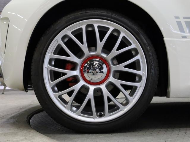 アバルト595C ツーリズモ 禁煙車 赤革シート カロッツェリア製ディスプレイオーディオ カープレイ対応 カンパニョーロモチーフTRUCCO製16インチホイール&ミシュラン製サマータイヤ付属 ドリルドローター バックカメラ ETC(20枚目)