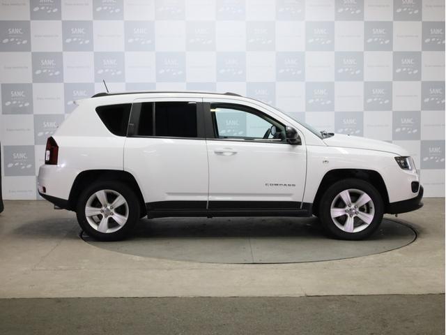 ジープ・コンパス スポーツ　４ＷＤ　禁煙　ストラーダ製２ＤＩＮナビ　フルセグＴＶ　ＤＶＤ再生　Ｂｌｕｅｔｏｏｔｈ　ＳＤカード対応　バックカメラ　サイドカメラ　コムテック製分離型ドライブレコーダー　４ＷＤロックモード（33枚目）