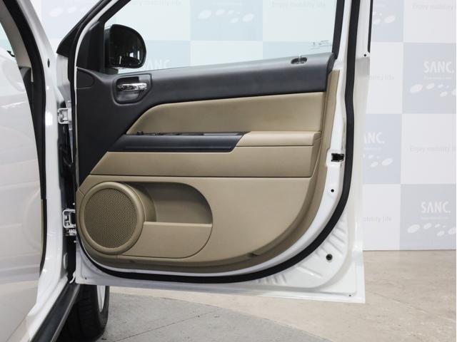 ジープ・コンパス スポーツ　４ＷＤ　禁煙　ストラーダ製２ＤＩＮナビ　フルセグＴＶ　ＤＶＤ再生　Ｂｌｕｅｔｏｏｔｈ　ＳＤカード対応　バックカメラ　サイドカメラ　コムテック製分離型ドライブレコーダー　４ＷＤロックモード（58枚目）