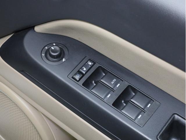 ジープ・コンパス スポーツ　４ＷＤ　禁煙　ストラーダ製２ＤＩＮナビ　フルセグＴＶ　ＤＶＤ再生　Ｂｌｕｅｔｏｏｔｈ　ＳＤカード対応　バックカメラ　サイドカメラ　コムテック製分離型ドライブレコーダー　４ＷＤロックモード（61枚目）