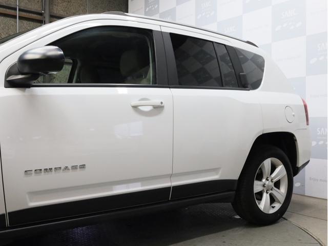 ジープ・コンパス スポーツ　４ＷＤ　禁煙　ストラーダ製２ＤＩＮナビ　フルセグＴＶ　ＤＶＤ再生　Ｂｌｕｅｔｏｏｔｈ　ＳＤカード対応　バックカメラ　サイドカメラ　コムテック製分離型ドライブレコーダー　４ＷＤロックモード（68枚目）