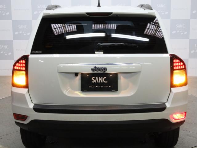 ジープ・コンパス スポーツ　４ＷＤ　禁煙　ストラーダ製２ＤＩＮナビ　フルセグＴＶ　ＤＶＤ再生　Ｂｌｕｅｔｏｏｔｈ　ＳＤカード対応　バックカメラ　サイドカメラ　コムテック製分離型ドライブレコーダー　４ＷＤロックモード（70枚目）