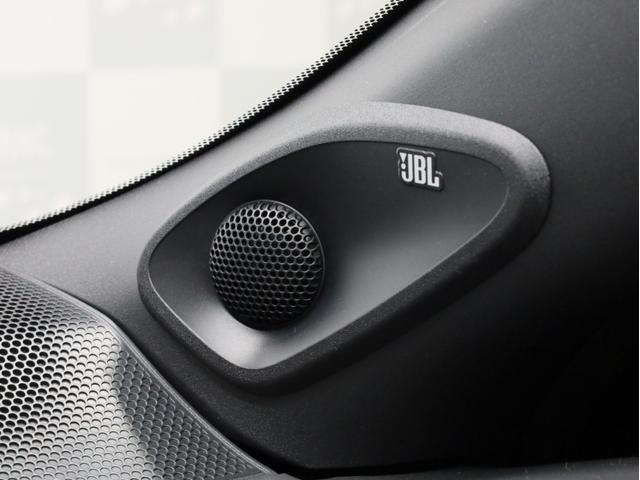 GRヤリス RZ ハイパフォーマンス 禁煙1オーナー 6速MT カーボンルーフ クーリングPKG BLITZ車高調 前後トルセンLSD BBS製18インチ鍛造AW コンフォートPKG 純正ナビ JBLサウンド トヨタセーフティセンス(4枚目)