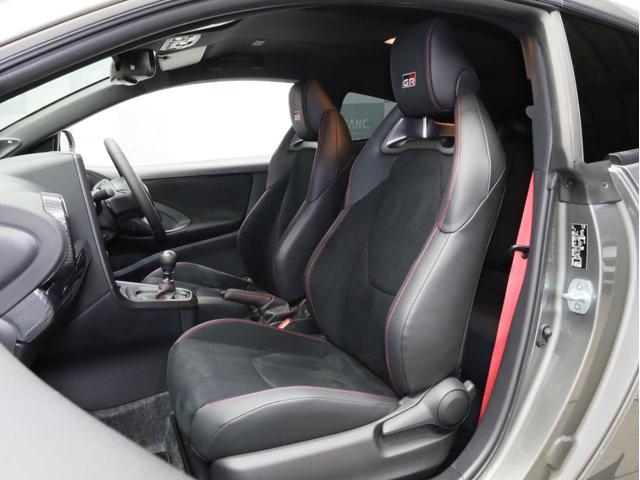 GRヤリス RZ ハイパフォーマンス 禁煙1オーナー 6速MT カーボンルーフ クーリングPKG BLITZ車高調 前後トルセンLSD BBS製18インチ鍛造AW コンフォートPKG 純正ナビ JBLサウンド トヨタセーフティセンス(12枚目)