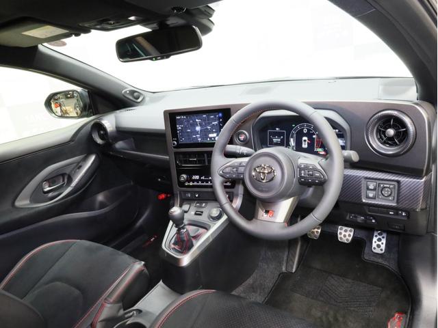 GRヤリス RZ ハイパフォーマンス 禁煙1オーナー 6速MT カーボンルーフ クーリングPKG BLITZ車高調 前後トルセンLSD BBS製18インチ鍛造AW コンフォートPKG 純正ナビ JBLサウンド トヨタセーフティセンス(14枚目)