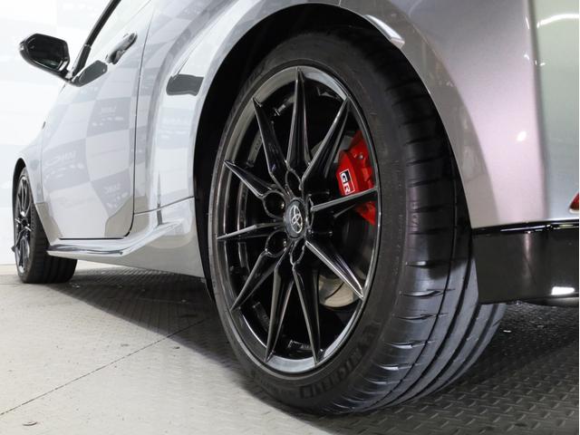 GRヤリス RZ ハイパフォーマンス 禁煙1オーナー 6速MT カーボンルーフ クーリングPKG BLITZ車高調 前後トルセンLSD BBS製18インチ鍛造AW コンフォートPKG 純正ナビ JBLサウンド トヨタセーフティセンス(32枚目)