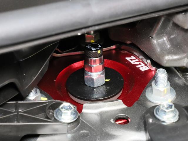 GRヤリス RZ ハイパフォーマンス 禁煙1オーナー 6速MT カーボンルーフ クーリングPKG BLITZ車高調 前後トルセンLSD BBS製18インチ鍛造AW コンフォートPKG 純正ナビ JBLサウンド トヨタセーフティセンス(34枚目)